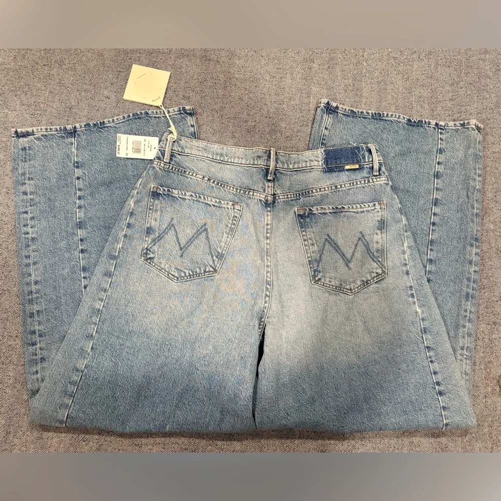 Mother The Pipe Dream Button Sneak High Rise Jeans in Leap At The Chance | 24 - Picture 5 of 14